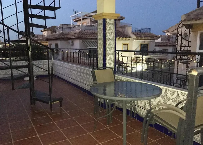Comfortable In Orihuela, 56 Sq. M With Shared Pool. Lägenhet *