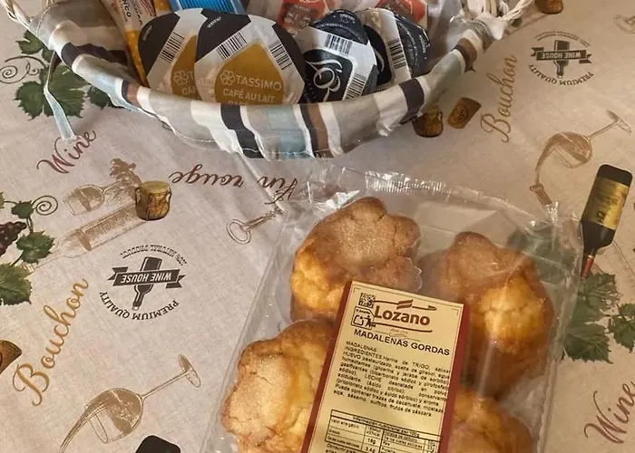 Comfortable In Orihuela, 56 Sq. M With Shared Pool. דירה *