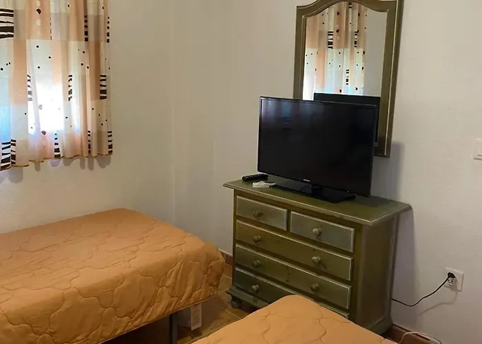 Comfortable In Orihuela, 56 Sq. M With Shared Pool. Ориуэла